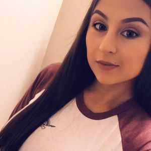 Meet your Posher, Monique